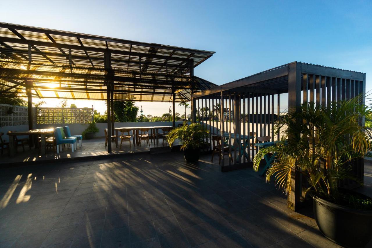 Hotel Casa Kayu Aya Seminyak Exterior foto